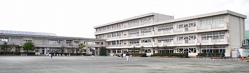 安城市新明町の貸家(新田小学校)