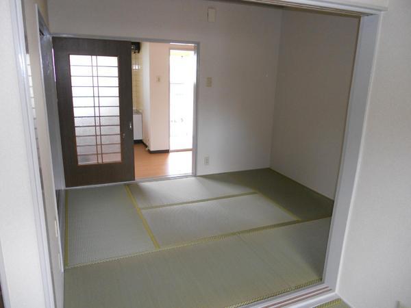 大和郡山市額田部北町のアパート
