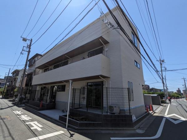 江戸川区東葛西８丁目のアパート