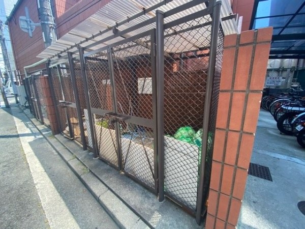 ローヤルシャトー立花