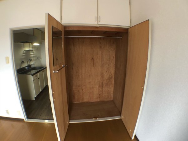 メゾンスリーエイト園田