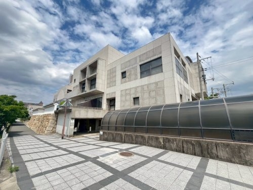 パークサイドU(尼崎市立中央図書館)
