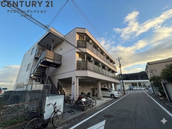西宮市下大市東町のハイツ