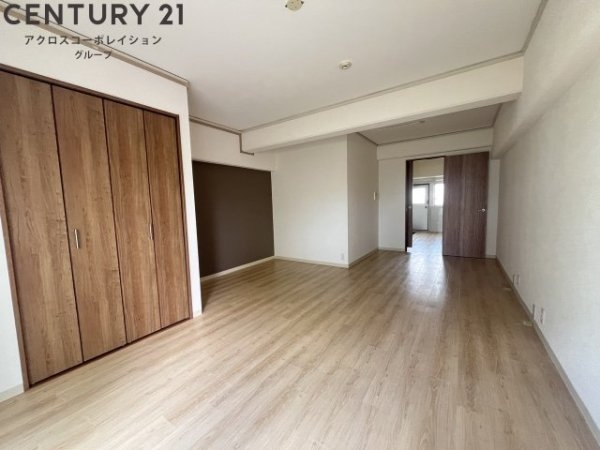 伊丹市荻野４丁目のマンション