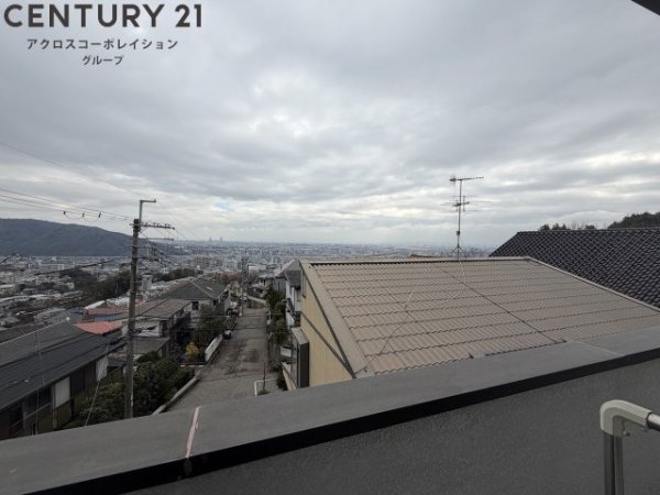 雲雀丘山手２丁目貸家