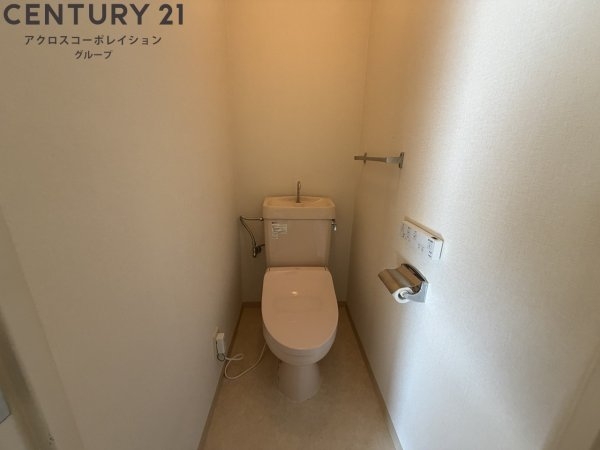 宝塚市花屋敷荘園３丁目のマンション