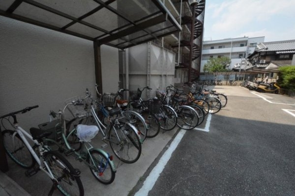 シャトルヨネ