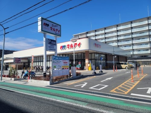 エステート尾久(スーパーマルアイ尼崎小中島店)