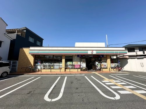 アグレアーブル塚口(セブンイレブン　尼崎園田学園前店)