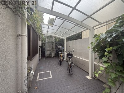 ナッツダムスタジオーネ塚口