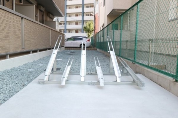 尼崎市長洲西通２丁目のハイツ
