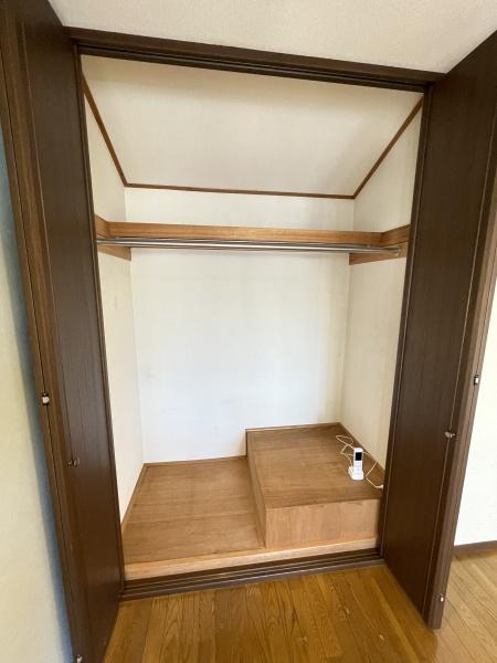 山手豆口台戸建(収納)