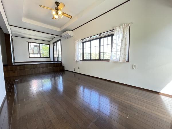 山手豆口台戸建(リビング)