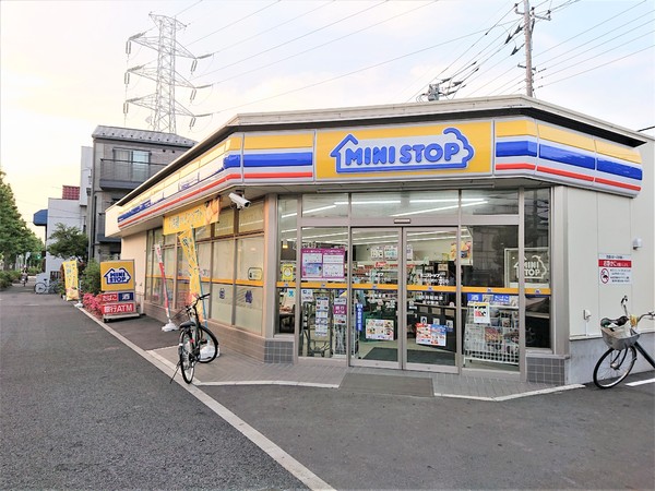 コーポフロラ(ミニストップ江戸川南小岩6丁目店)