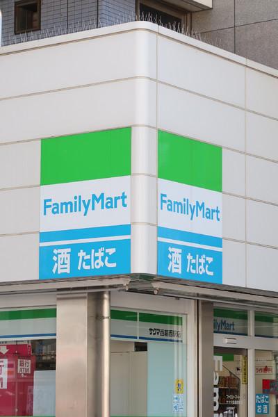 江戸川区西葛西6丁目のマンション(ファミリーマート西葛西駅前店)