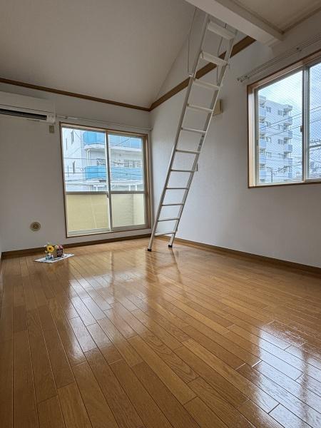江戸川区西葛西７丁目のアパート