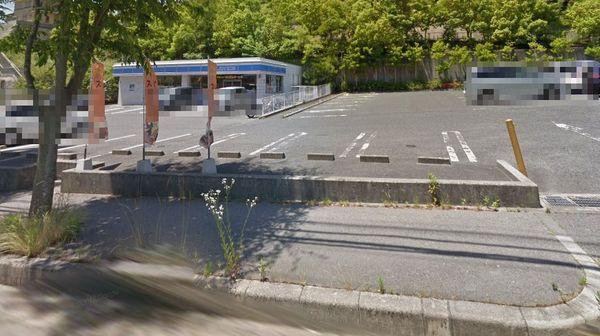 ラ・ヴェール杉尾台(ローソン泉台南店)