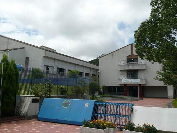 鈴蘭泉台第二住宅 8号棟(神戸市立大原中学校)