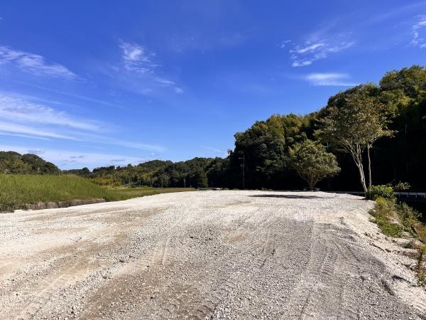 八多町柳谷　貸土地　資材置場