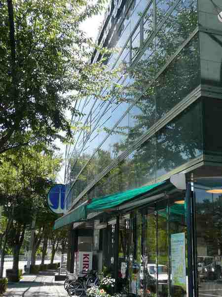 西鈴壱番館(いかりスーパーマーケット西鈴蘭台店)