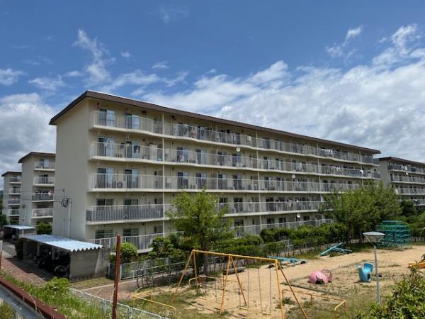 鈴蘭台ハウス１号棟