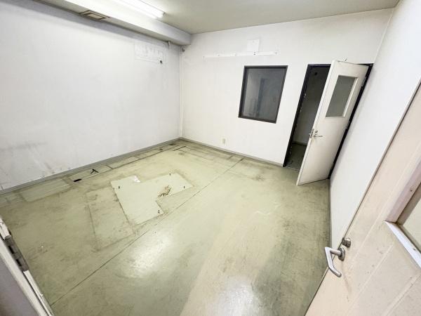 神戸市北区山田町下谷上字池ノ内の店舗・事務所
