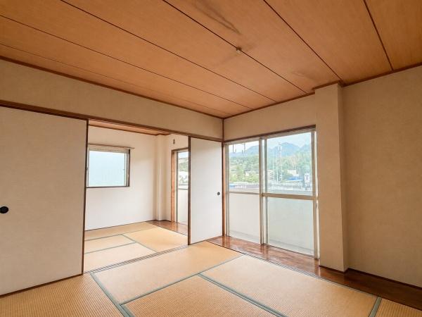 神戸市北区藤原台南町４丁目のアパート