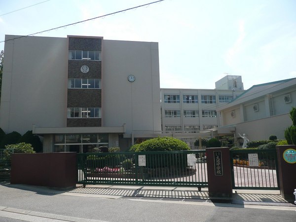 花山グリーンハイツ(神戸市立大池中学校)