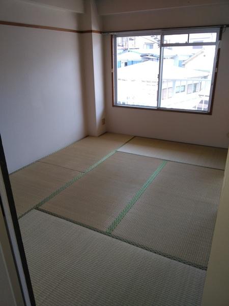 生駒市東松ケ丘のマンション