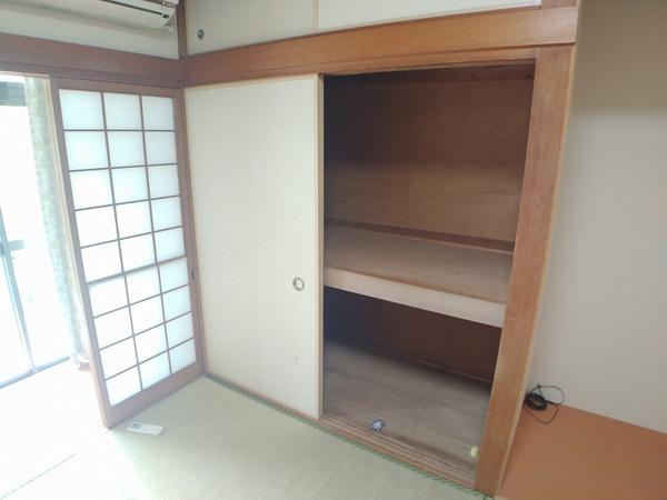 生駒市生駒台南の貸家