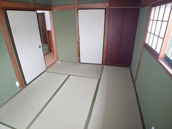 生駒市生駒台南の貸家