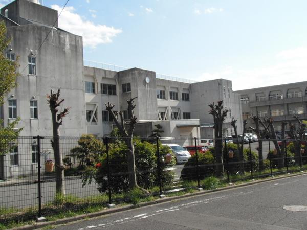 スターシャルム壱番館(生駒市立生駒東小学校)