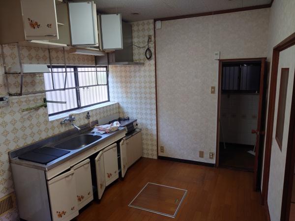 生駒市北新町　貸家