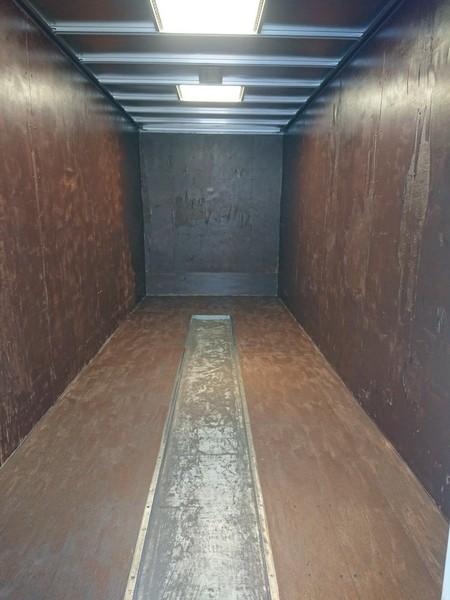 フォレスタ　コンテナ倉庫