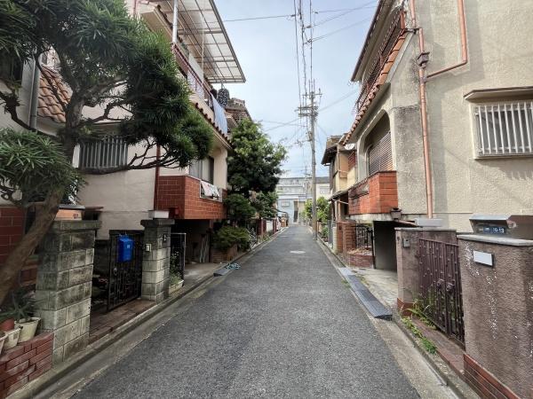 奈良市三条栄町の貸家