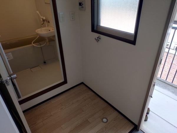 生駒市東松ケ丘のアパート