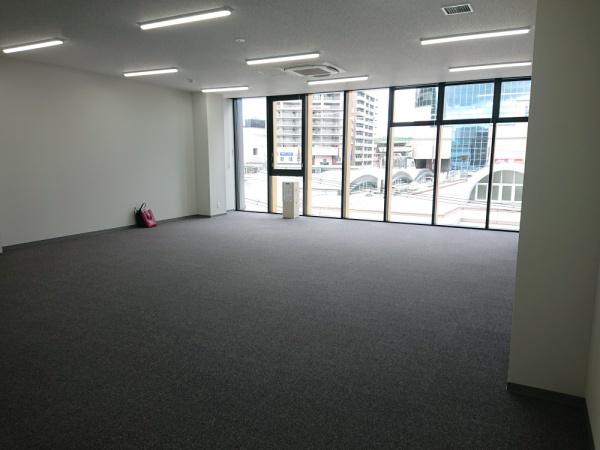 山田ビル　４階