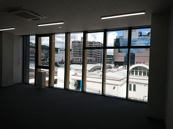 山田ビル　４階