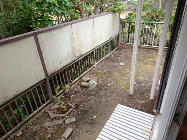 生駒市西旭ケ丘のテラスハウス