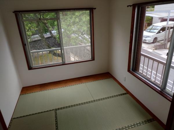 生駒市西旭ケ丘のテラスハウス