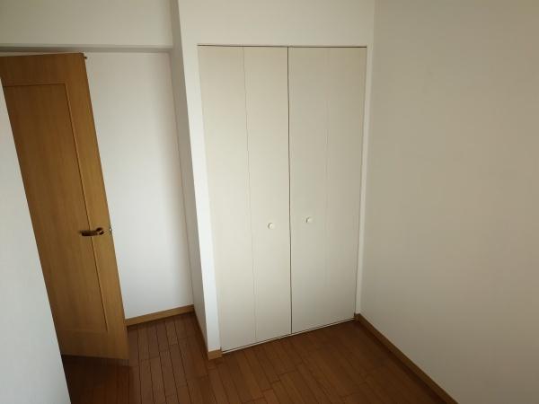 奈良市富雄北１丁目のマンション