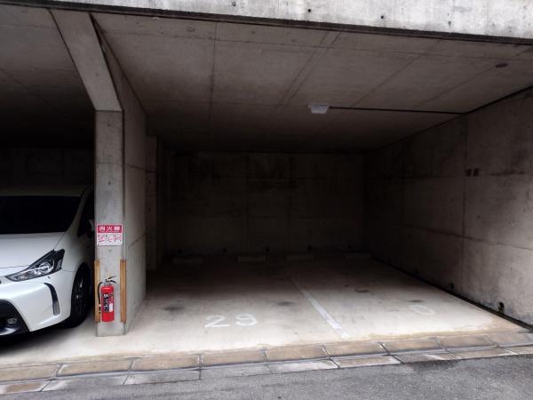 生駒市萩の台１丁目のマンション