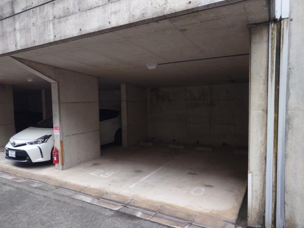 生駒市萩の台１丁目のマンション