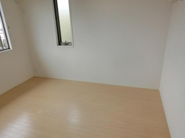 生駒市壱分町のハイツ