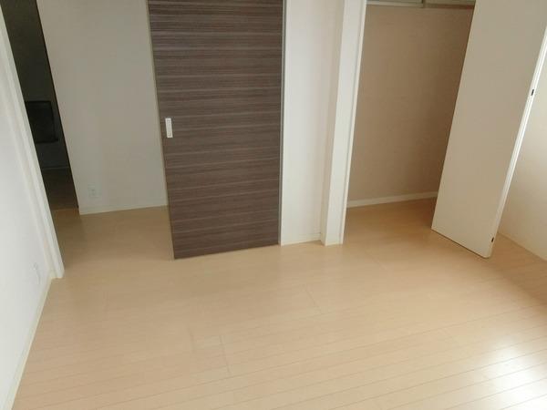 生駒市壱分町のハイツ