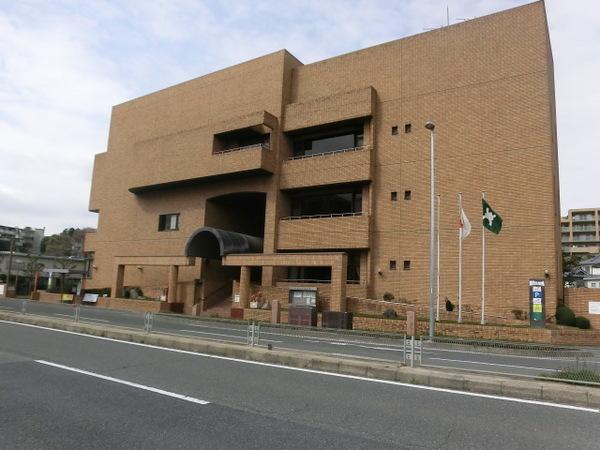 フェリス東生駒(生駒市図書館)