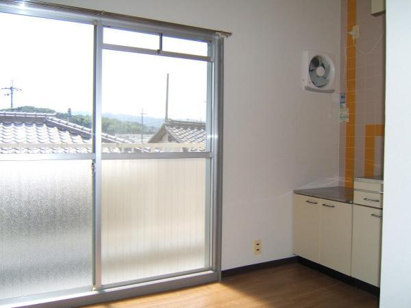 生駒市中菜畑２丁目のマンション
