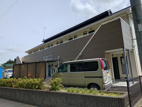 生駒市西菜畑町のアパート