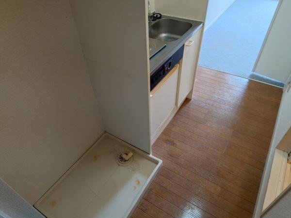 生駒市西菜畑町のアパート