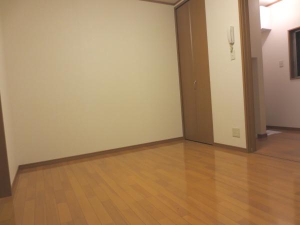 コーポ英２